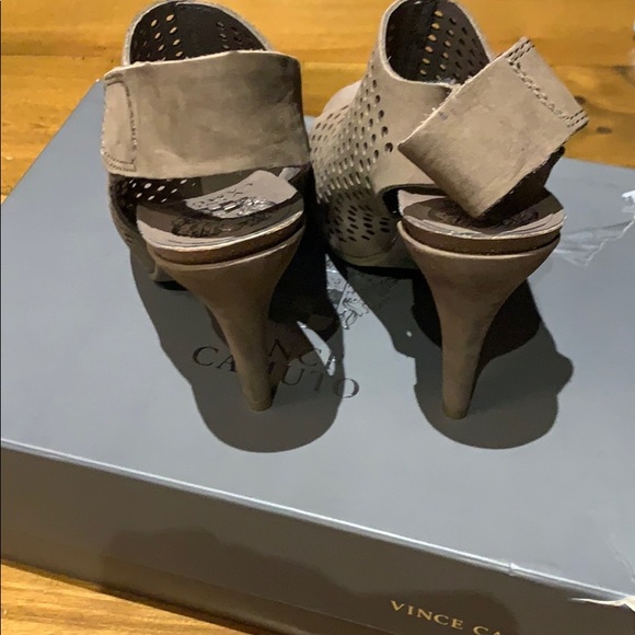 Brand new Vince camuto shoes - Picture 3 of 5